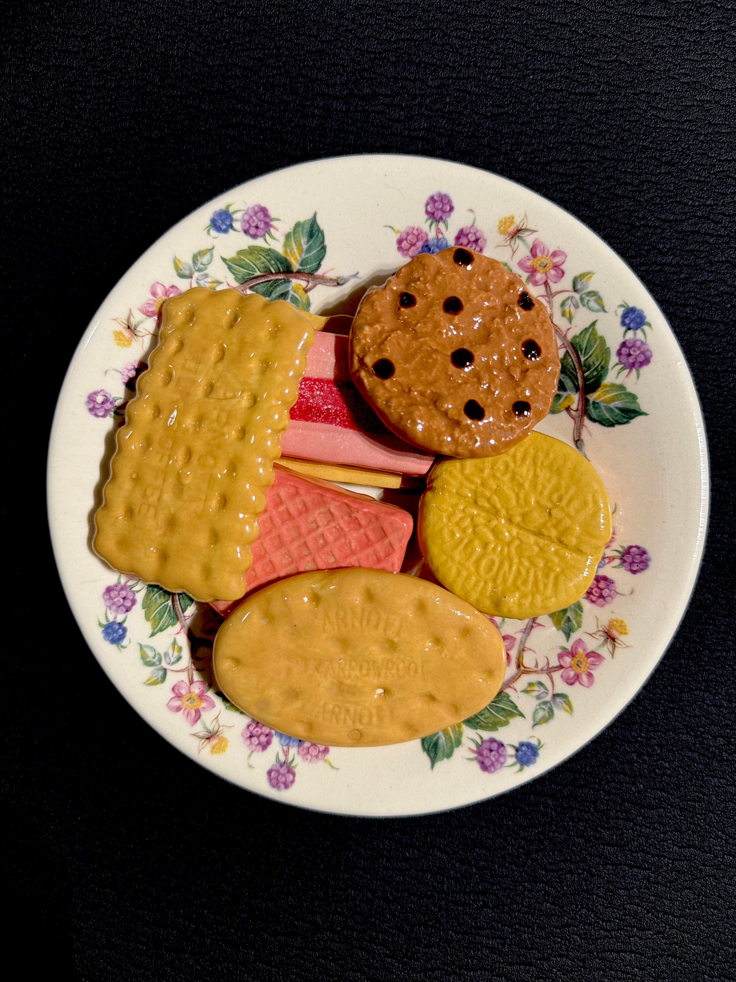 Ceramic Sculpture - Six Family Favourite Biscuits & Plate