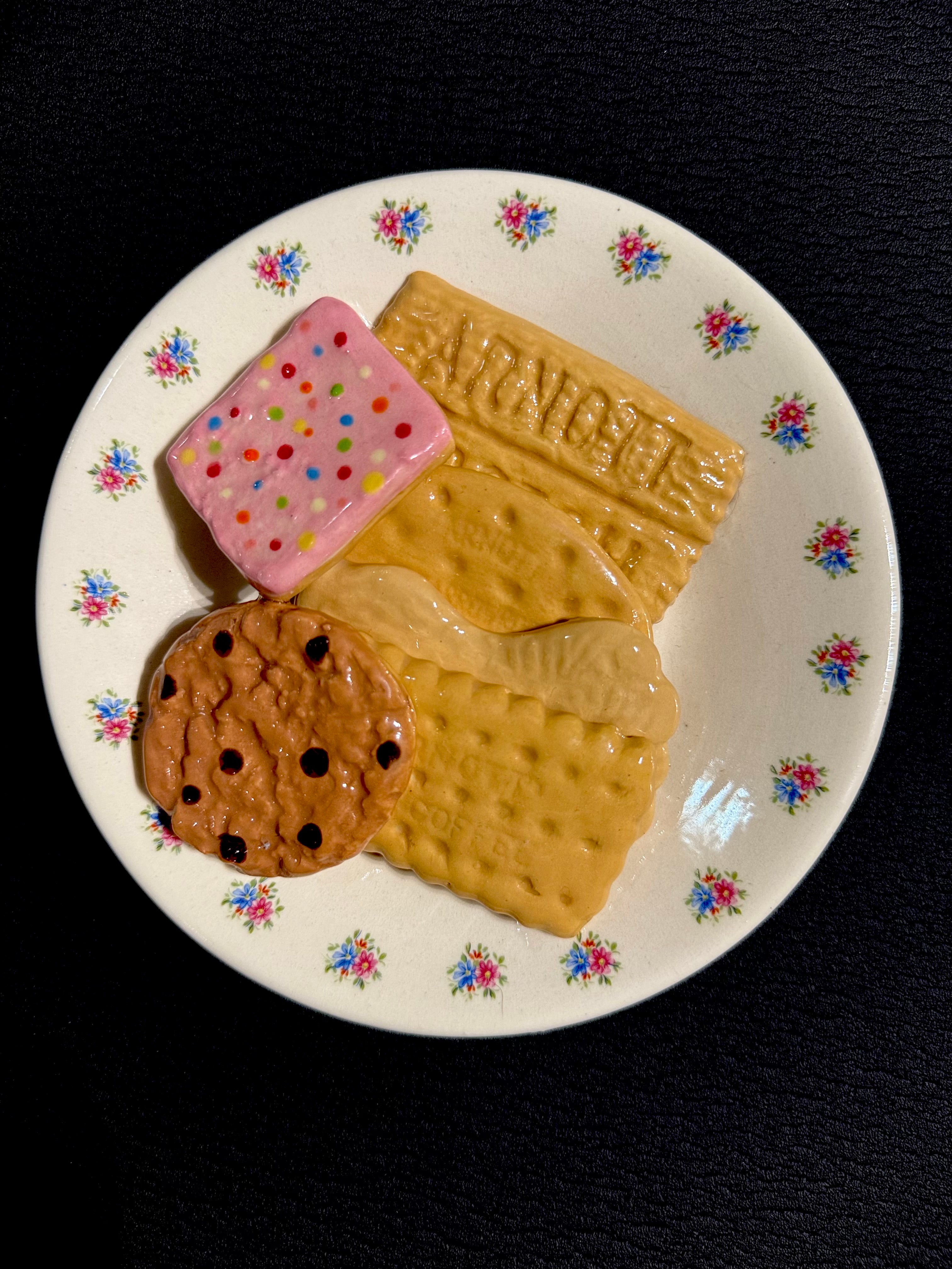 Ceramic Sculpture - Six Family Favourite Biscuits & Plate