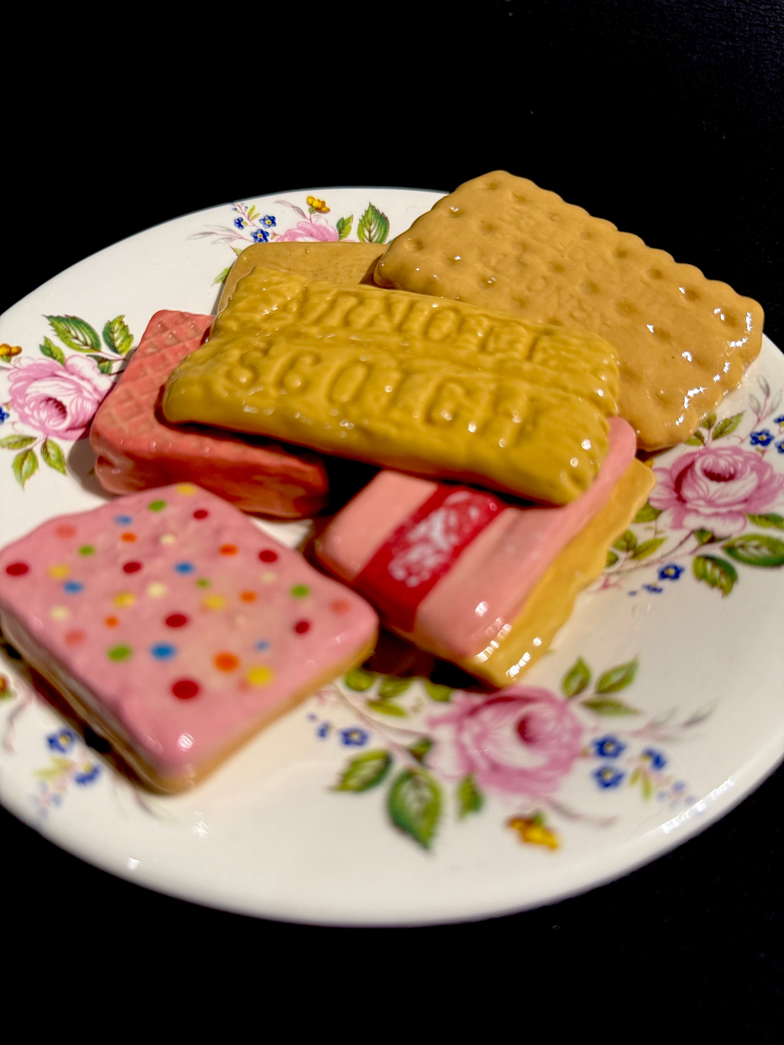 Ceramic Sculpture - Six Family Favourite Biscuits & Plate