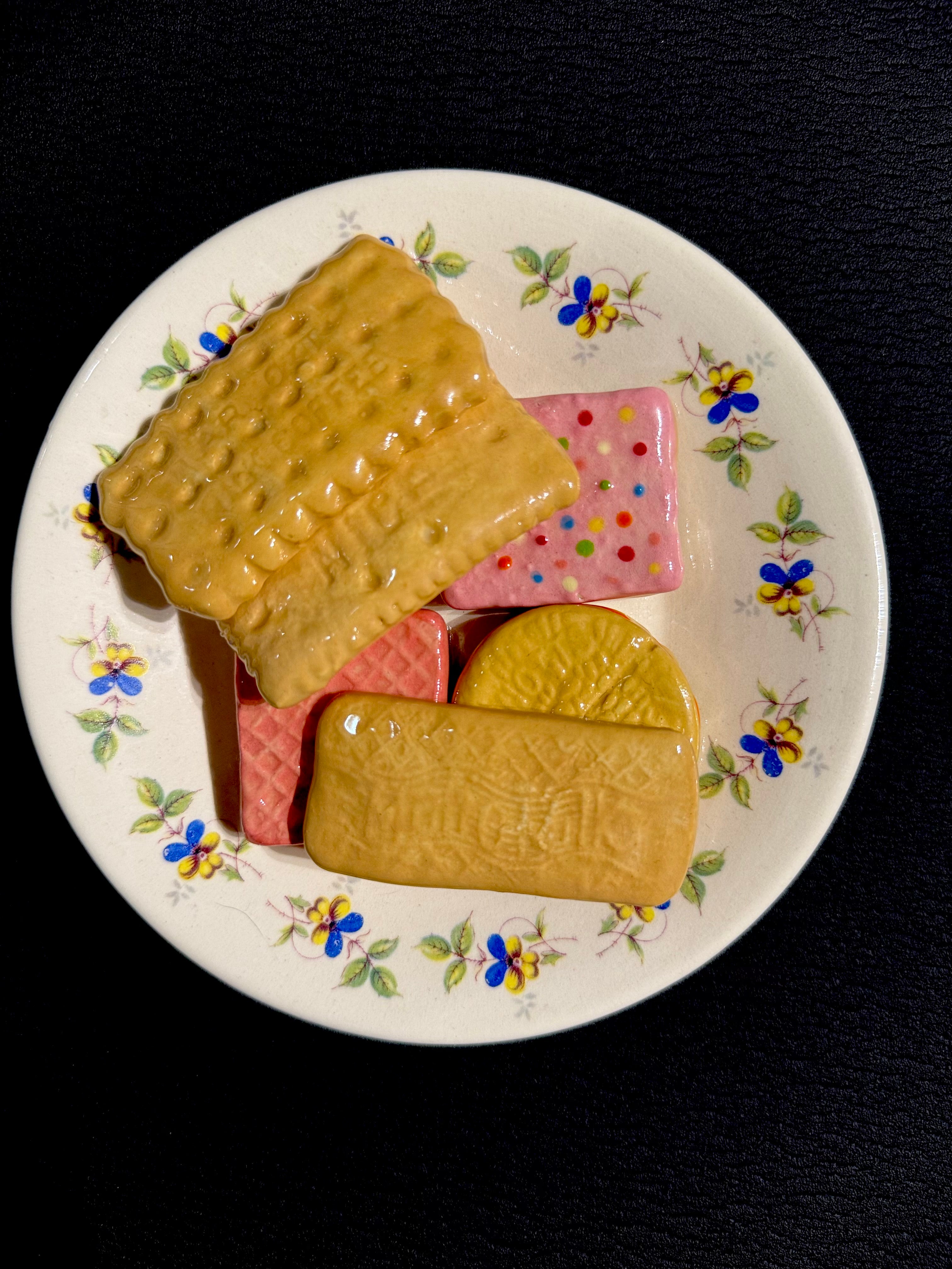 Ceramic Sculpture - Six Family Favourite Biscuits & Plate