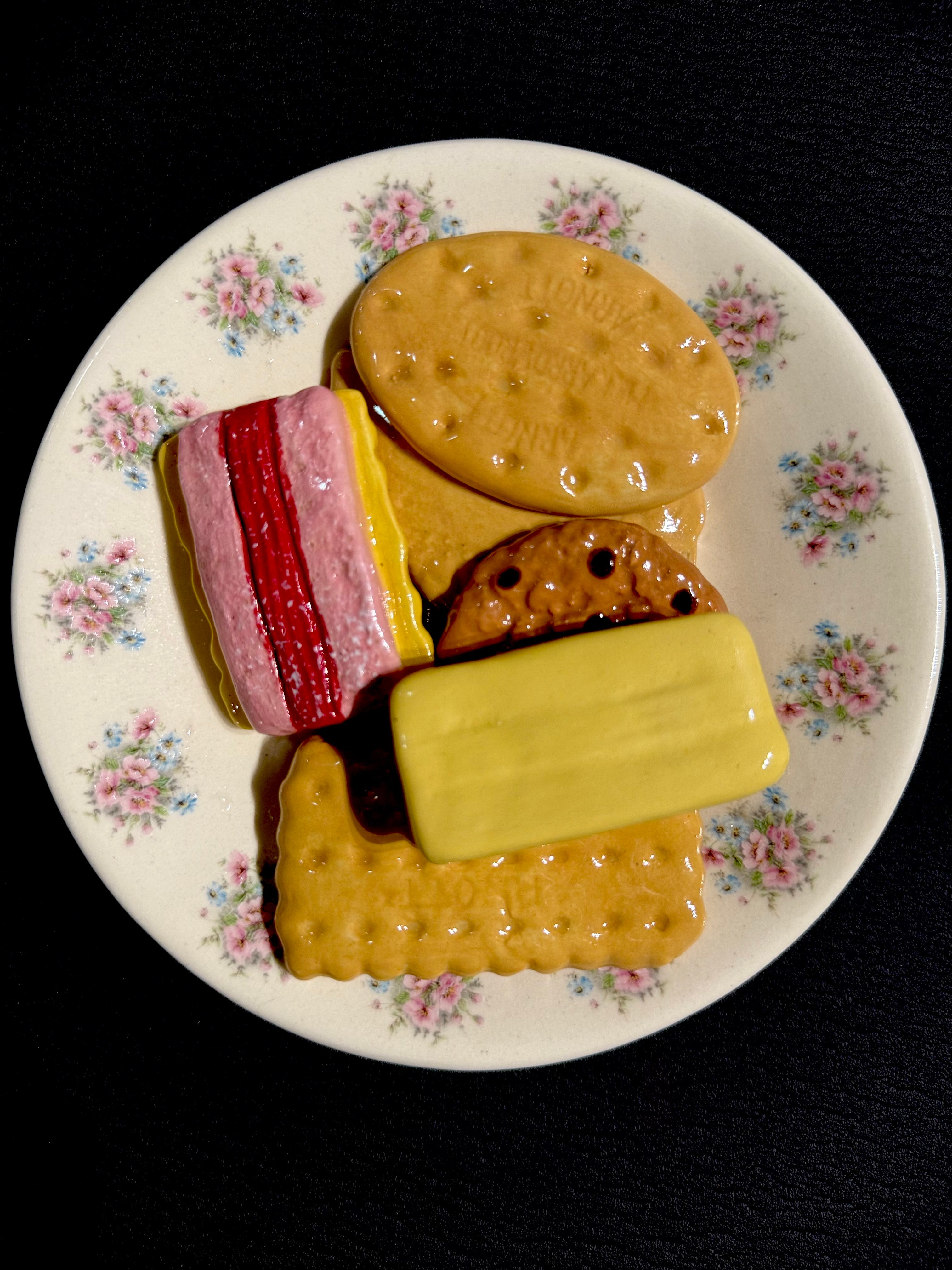 Ceramic Sculpture - Six Family Favourite Biscuits & Plate