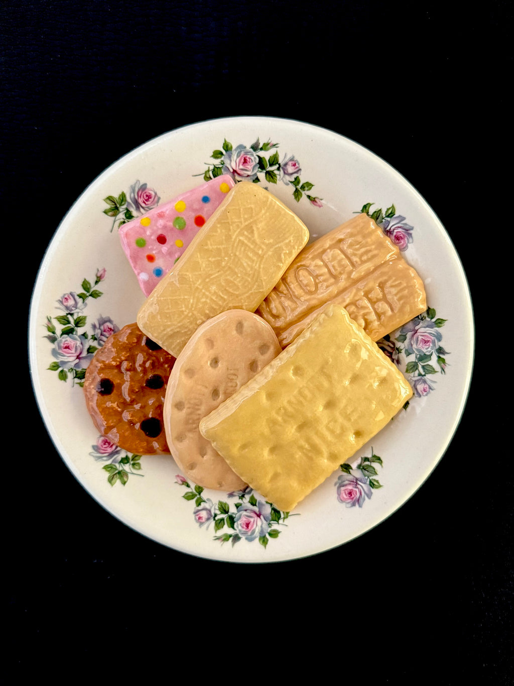 Ceramic Sculpture - Six Family Favourite Biscuits & Plate
