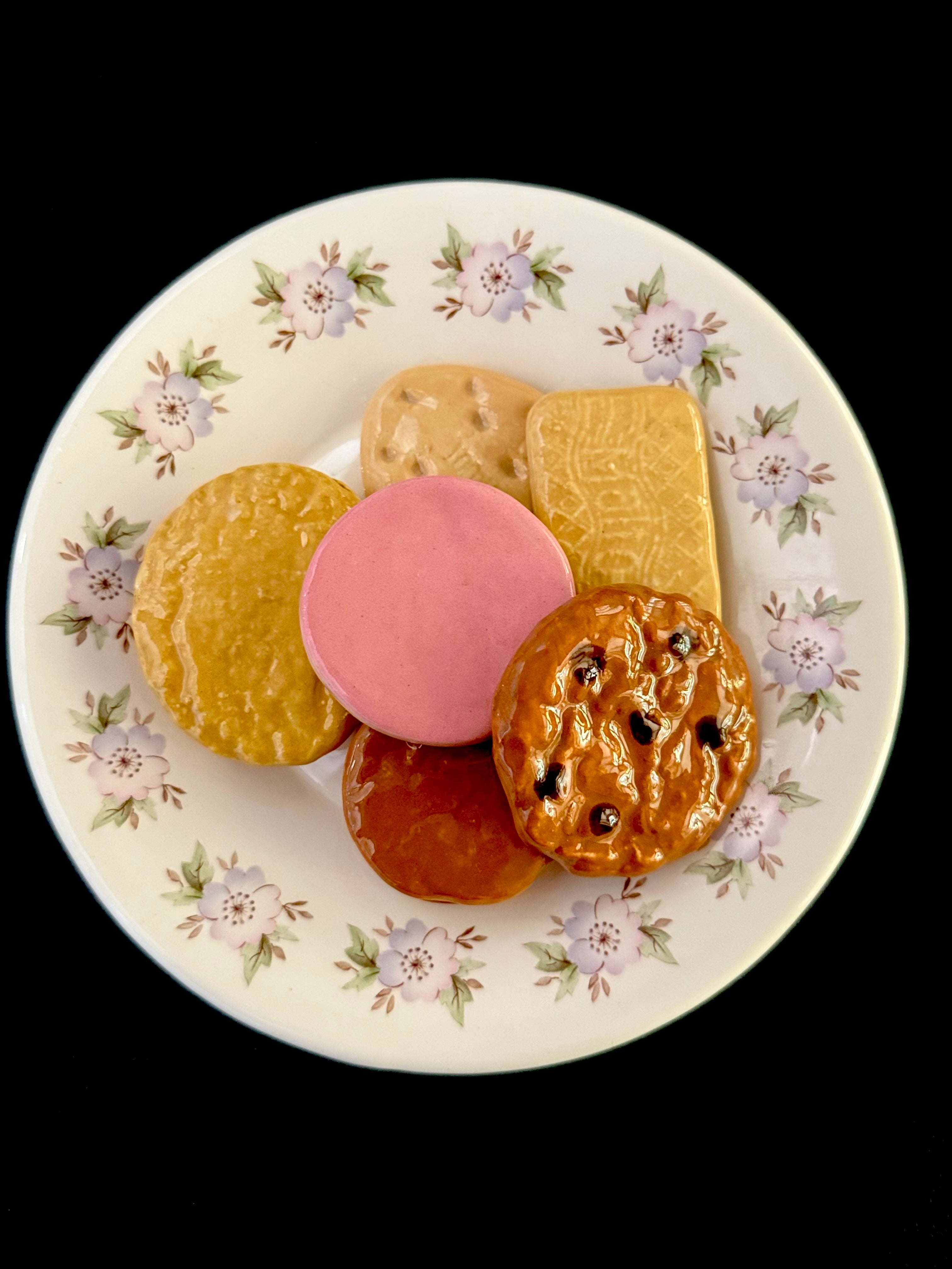 Ceramic Sculpture - Six Family Favourite Biscuits & Plate