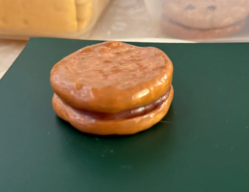 Biscuit Singles: Kingston