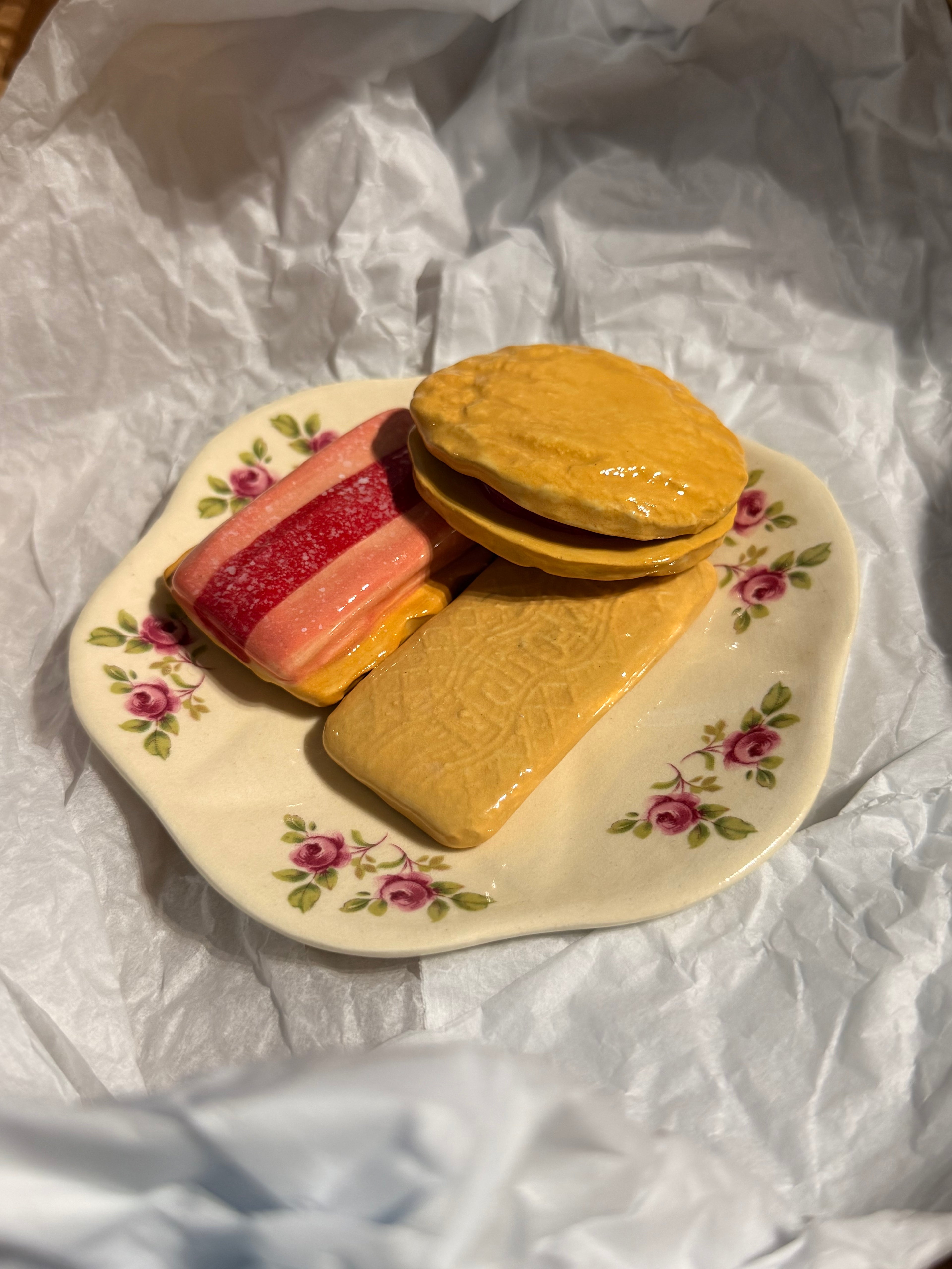 Mini Ceramic Sculpture - Rose Lullaby