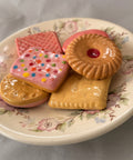 Biscuit Singles: Raspberry Shortcake Single Layer