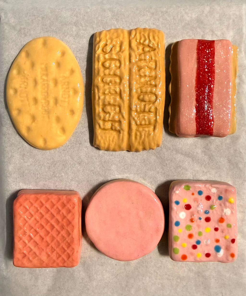 BISCUIT SET: 6 MIXED FAVOURITES