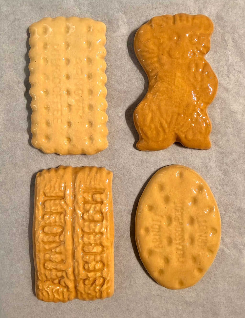 BISCUIT SET: 4 PLAIN FAVOURITES