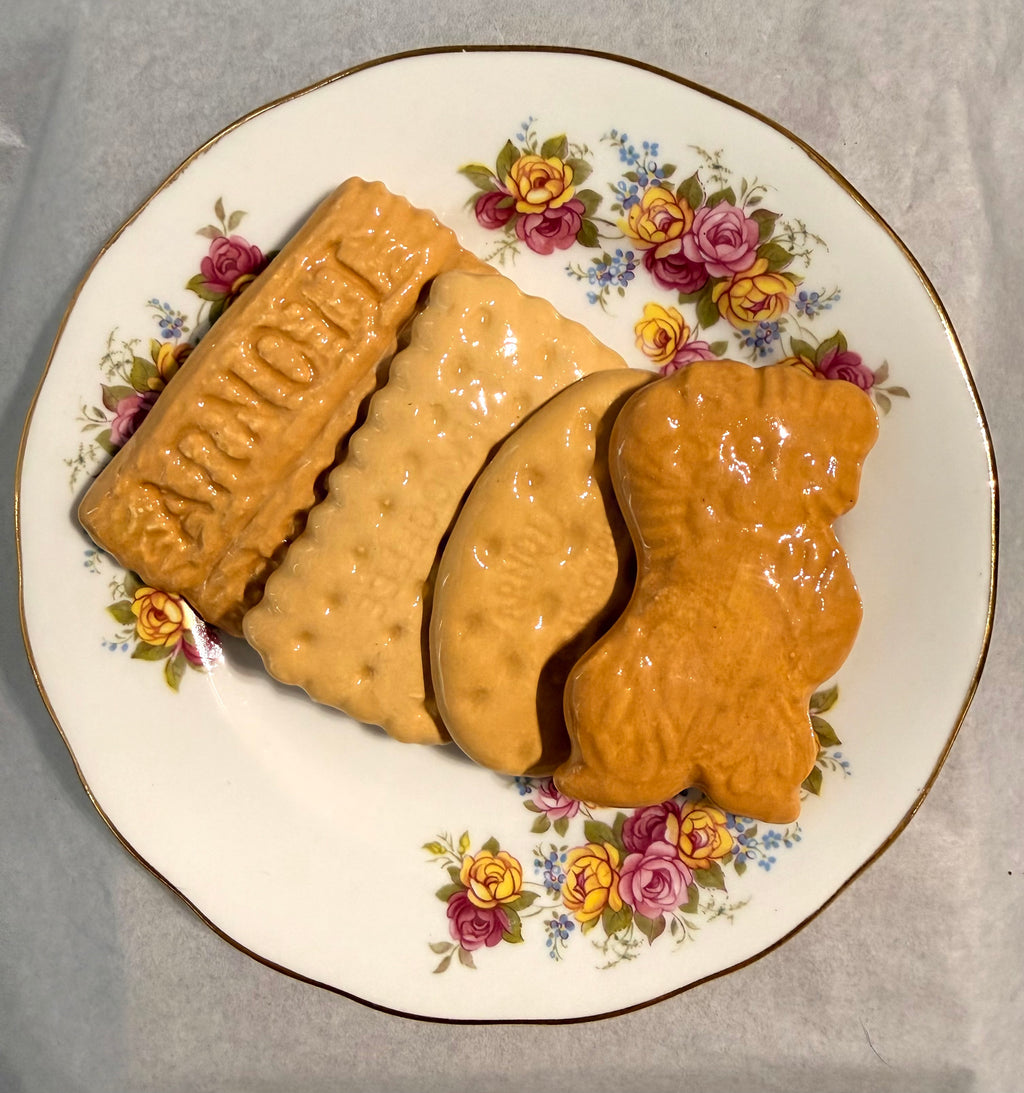 BISCUIT SET: 4 PLAIN FAVOURITES