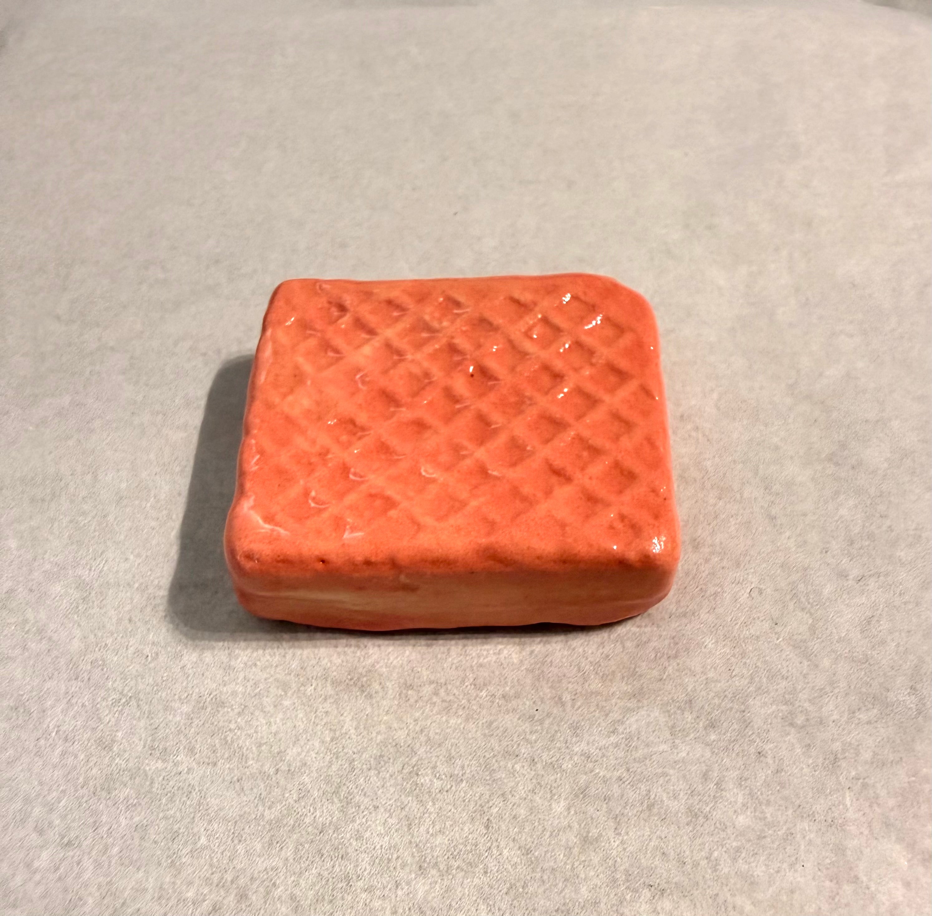 Biscuit Singles: Pink Tina Wafer