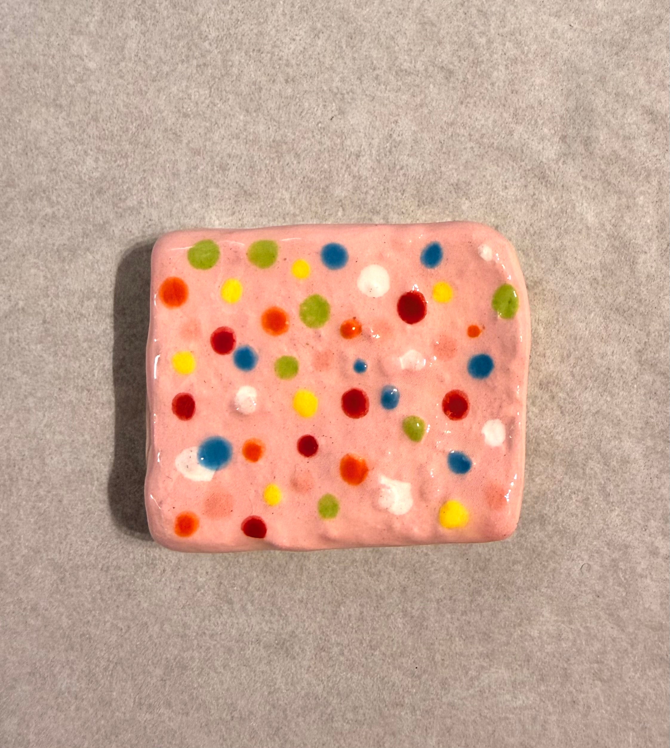 Biscuit Singles: Hundreds and Thousands