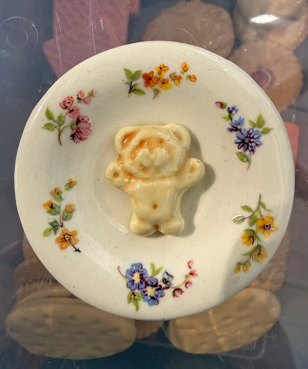 Biscuit Singles: Tiny Teddy HAPPY