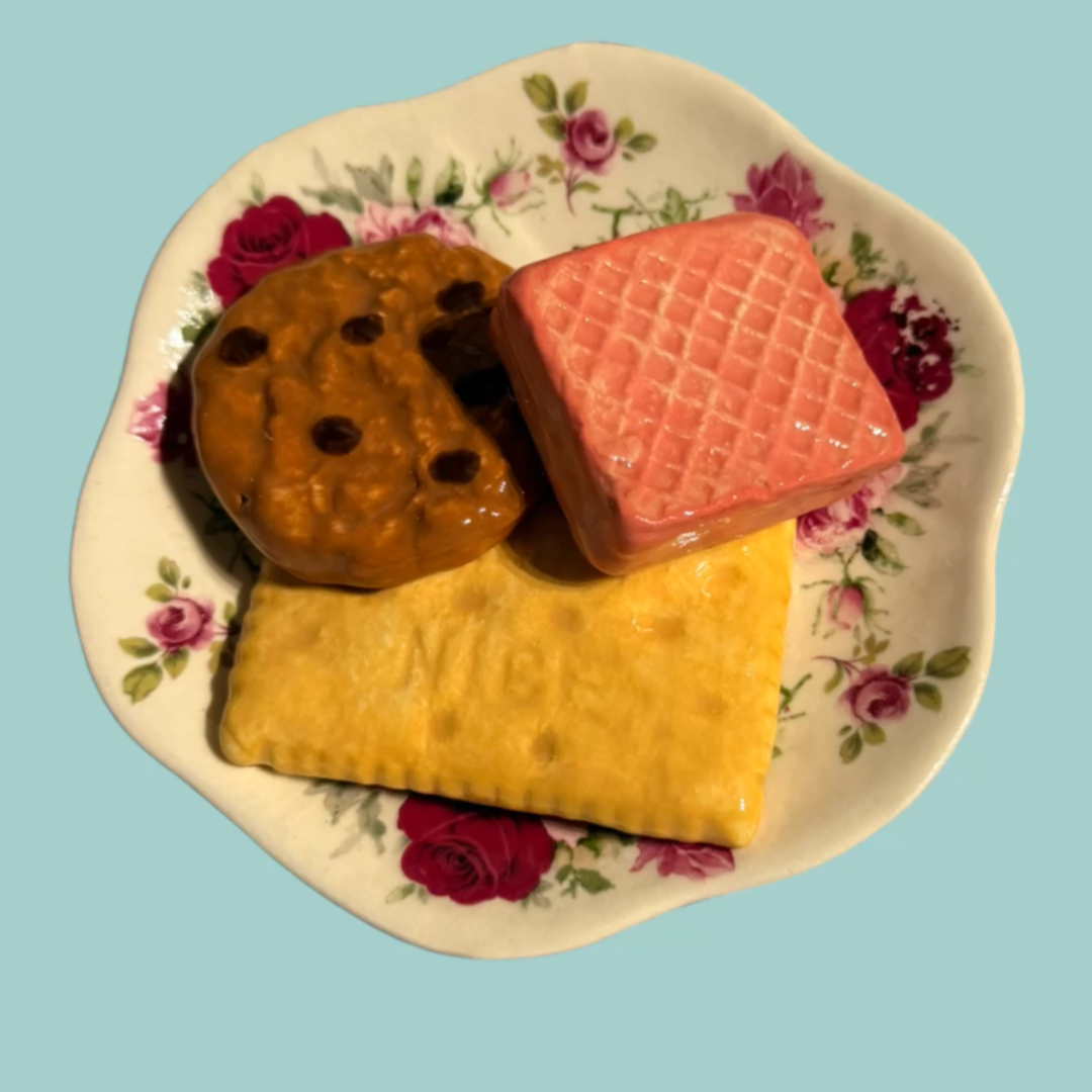 Mini Ceramic Sculpture - Crimson Lullaby